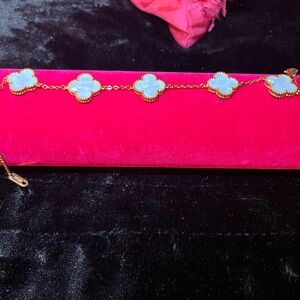 Elegant Gold and White Women's Bracelet